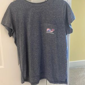 Grey and Pink Vineyard Vines t-shirt size M